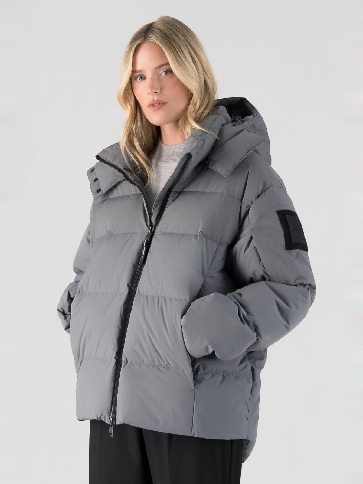 Una Women's Performance Puffer - Concrete